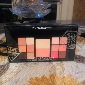 Mac/Flight of Fantasy/Eye And Face Palette